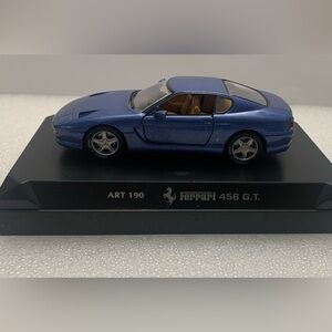 Ferrari 456 G.T. Model in Metallic Blue